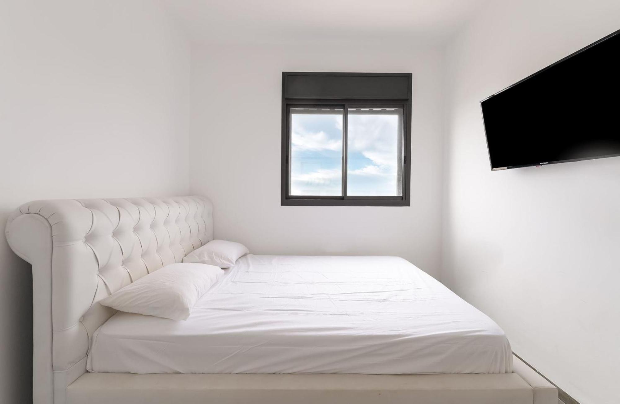 Stunning And Spacious In Kiryat Ata Qiryat Ata Bagian luar foto